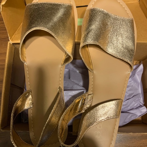 2 Part Metallic Leather Sandals - Picture 3 of 4